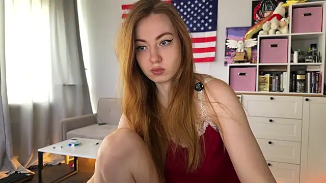 LinaWitch online show from May 2026 02:03:01 PM