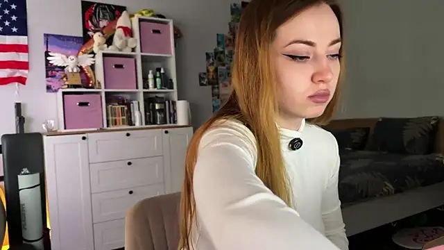 LinaWitch online show from June 2026 03:07:01 PM