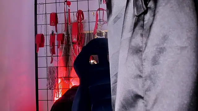 Snapshot of charrlotte_quinn chatting on January 2025 08:50:02 PM charrlotte quinn online show from January 2025 08:50:02 PM