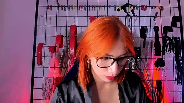 Snapshot of charrlotte_quinn chatting on February 2025 08:08:02 PM charrlotte quinn online show from February 2025 08:08:02 PM