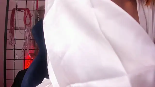 Snapshot of charrlotte_quinn chatting on February 2025 02:55:02 AM charrlotte quinn online show from February 2025 02:55:02 AM