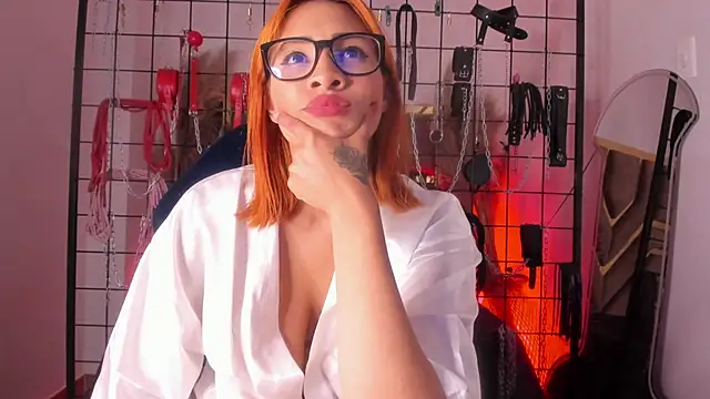 Snapshot of charrlotte_quinn chatting on February 2025 02:40:01 AM charrlotte quinn online show from February 2025 02:40:01 AM