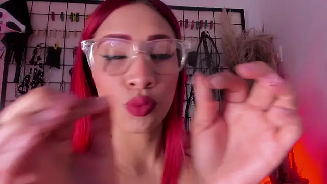 Snapshot of charrlotte_quinn chatting on December 2025 03:09:02 PM charrlotte quinn online show from December 2025 03:09:02 PM