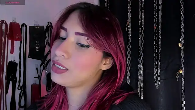 Snapshot of charrlotte_quinn chatting on June 2026 01:02:01 PM charrlotte quinn online show from June 2026 01:02:01 PM