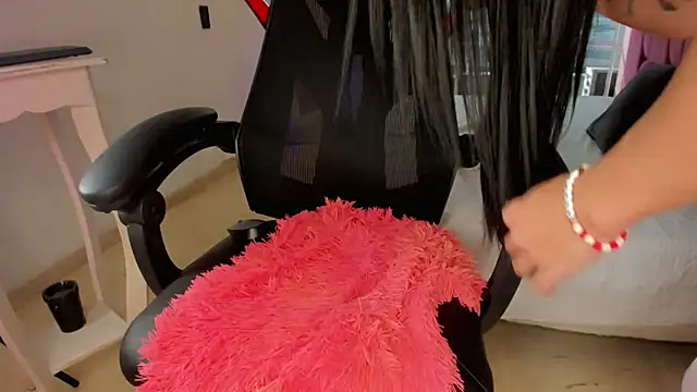 JEANNA DREAMS online show from June 2026 12:31:02 PM
