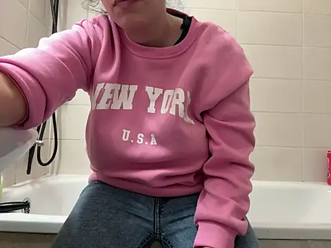 czruz online show from November 2025 07:36:02 PM