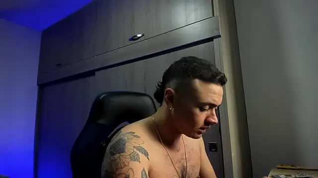 Snapshot of male_pussy chatting on December 2025 09:23:02 PM male pussy online show from December 2025 09:23:02 PM