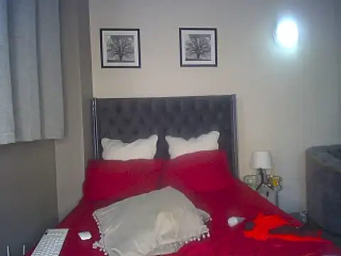 yummydoll97 online show from December 2024 06:31:02 PM