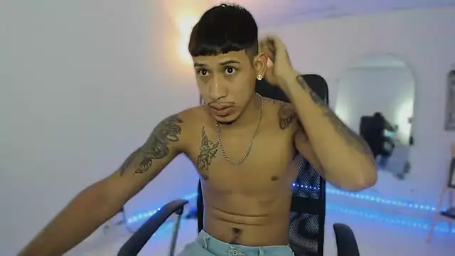 slim master12 online show from December 2025 09:32:02 PM