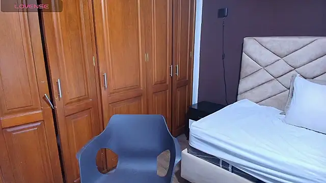 Raquel jones online show from January 2026 12:07:01 PM