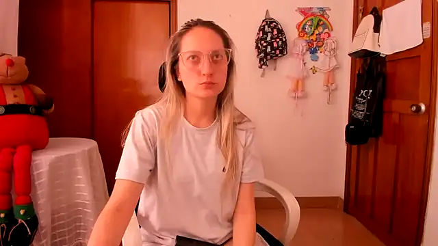 Adele johnsonn1 online show from February 2026 04:40:01 PM