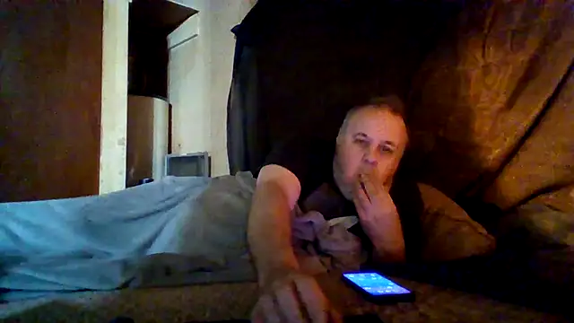 Nightshade7712 online show from December 2025 10:15:01 PM