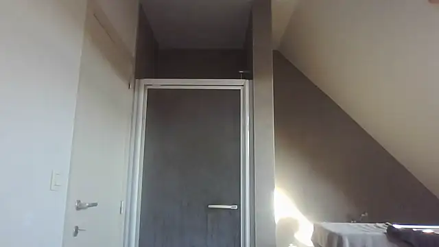 Vekie 007 online show from July 2026 05:53:02 PM
