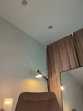 Snapshot of teasecake chatting on March 2025 07:48:01 AM teasecake online show from March 2025 07:48:01 AM