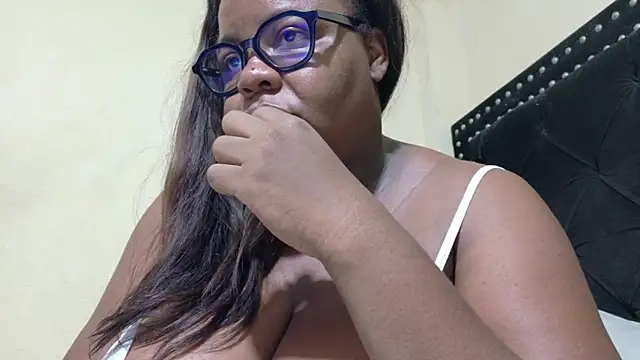 Snapshot of TatianaSantodomingo chatting on April 2026 11:03:02 AM TatianaSantodomingo online show from April 2026 11:03:02 AM
