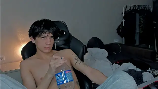 Snapshot of MarkBrowniii chatting on January 2025 11:49:02 PM MarkBrowniii online show from January 2025 11:49:02 PM