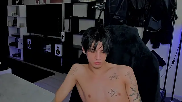 MarkBrowniii online show from February 2026 12:32:01 AM