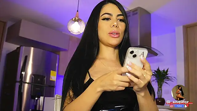 Snapshot of AnnaTaylor1 chatting on February 2025 12:04:01 AM AnnaTaylor1 online show from February 2025 12:04:01 AM