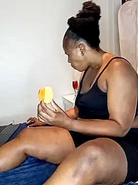 Snapshot of Nattybae09 chatting on February 2025 06:01:02 PM Nattybae09 online show from February 2025 06:01:02 PM