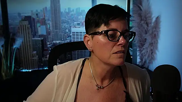 ninarandmann online show from November 2025 06:41:01 PM