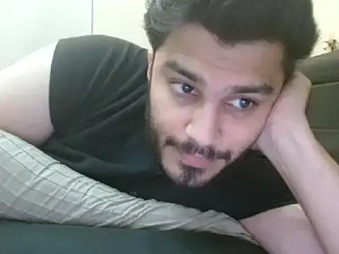 Snapshot of robintoit chatting on December 2024 04:42:01 AM robintoit online show from December 2024 04:42:01 AM