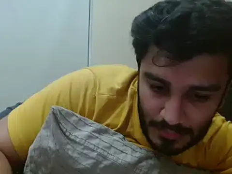 Snapshot of robintoit chatting on December 2024 02:52:01 PM robintoit online show from December 2024 02:52:01 PM