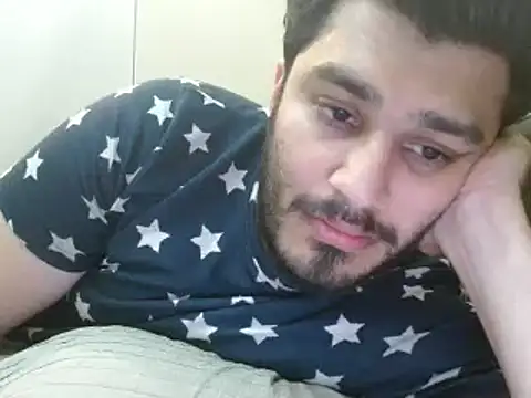 Snapshot of robintoit chatting on December 2024 04:17:01 PM robintoit online show from December 2024 04:17:01 PM