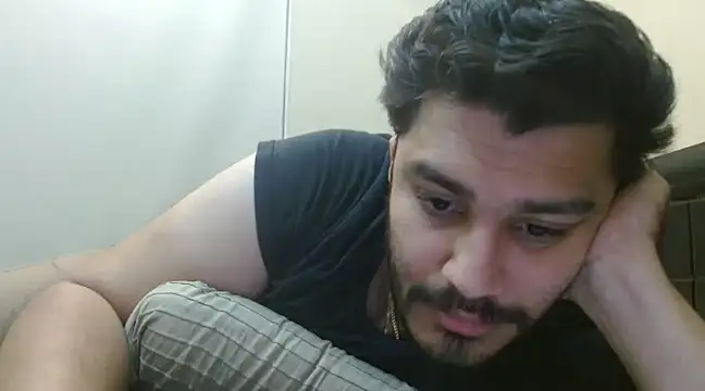 Snapshot of robintoit chatting on January 2025 03:40:01 AM robintoit online show from January 2025 03:40:01 AM