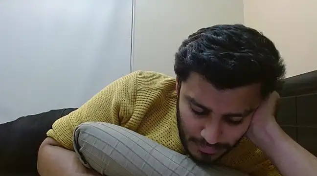 Snapshot of robintoit chatting on February 2025 12:14:02 PM robintoit online show from February 2025 12:14:02 PM