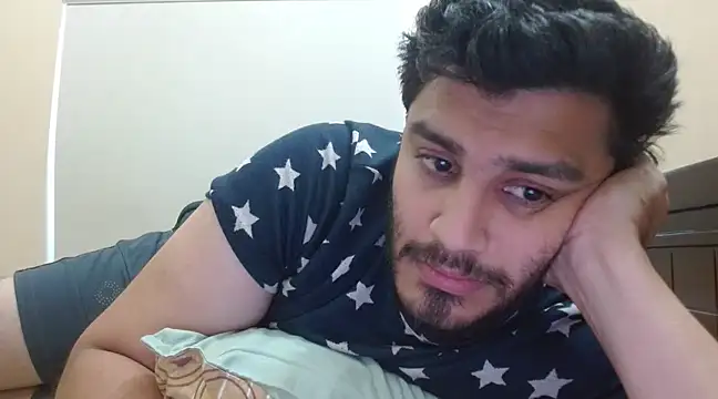 Snapshot of robintoit chatting on February 2025 05:42:02 AM robintoit online show from February 2025 05:42:02 AM