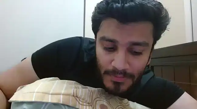 Snapshot of robintoit chatting on February 2025 07:30:02 PM robintoit online show from February 2025 07:30:02 PM