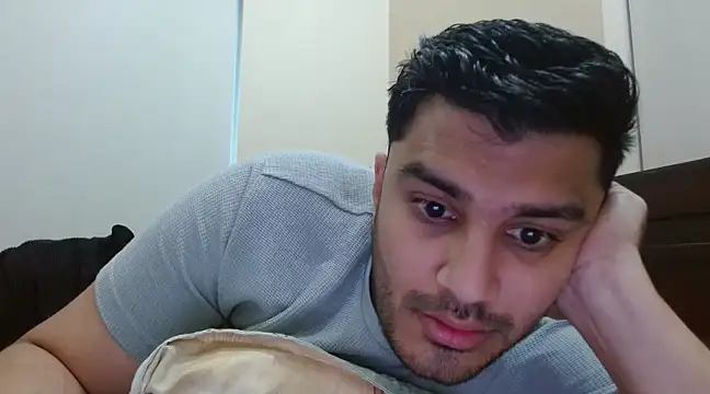 Snapshot of robintoit chatting on March 2025 02:23:02 AM robintoit online show from March 2025 02:23:02 AM