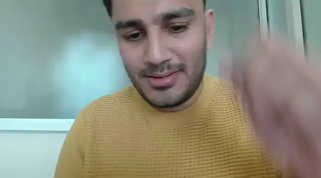 Snapshot of robintoit chatting on March 2025 08:44:01 AM robintoit online show from March 2025 08:44:01 AM