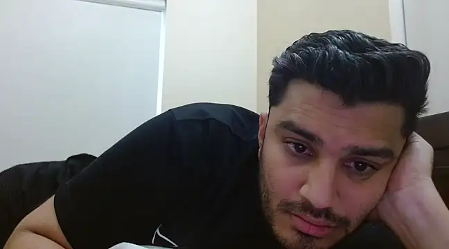 Snapshot of robintoit chatting on March 2025 03:14:01 AM robintoit online show from March 2025 03:14:01 AM