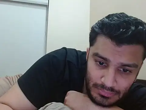 Snapshot of robintoit chatting on September 2025 03:22:02 PM robintoit online show from September 2025 03:22:02 PM