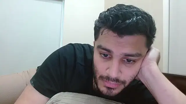 Snapshot of robintoit chatting on September 2025 05:29:01 AM robintoit online show from September 2025 05:29:01 AM