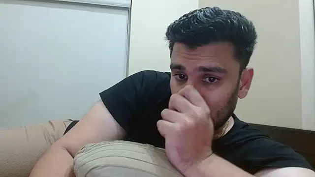 Snapshot of robintoit chatting on October 2025 02:38:01 PM robintoit online show from October 2025 02:38:01 PM