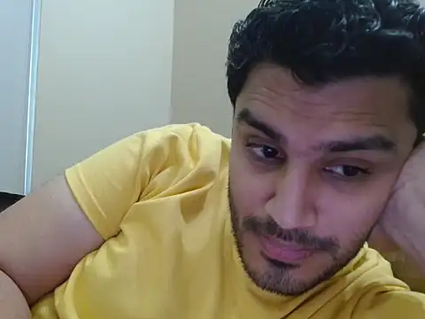 Snapshot of robintoit chatting on November 2025 03:28:01 AM robintoit online show from November 2025 03:28:01 AM