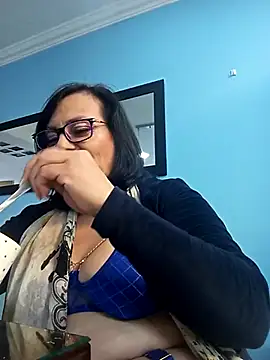 Snapshot of Natasha_milf__ chatting on March 2025 04:43:02 PM Natasha milf online show from March 2025 04:43:02 PM