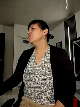 Snapshot of Natasha_milf__ chatting on November 2025 12:38:01 PM Natasha milf online show from November 2025 12:38:01 PM