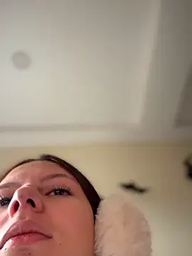 Bonniepark online show from October 2025 12:38:02 PM