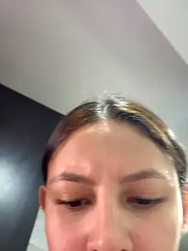 Bonniepark online show from October 2025 06:39:02 PM