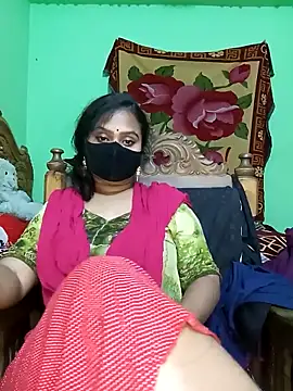 Idhika Paul online show from March 2025 09:54:02 PM