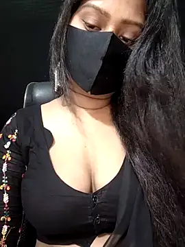 Idhika Paul online show from October 2025 06:42:02 AM