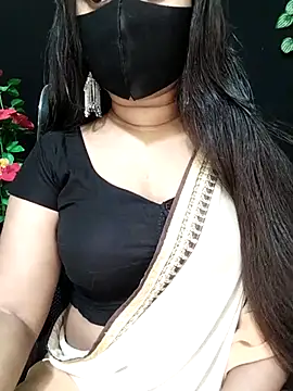 Idhika Paul online show from October 2025 05:02:02 PM