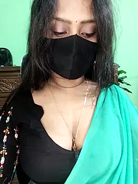 Idhika Paul online show from March 2026 09:34:02 AM