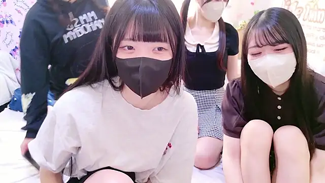 Snapshot of irohani_usagi chatting on September 2025 06:40:01 AM irohani usagi online show from September 2025 06:40:01 AM