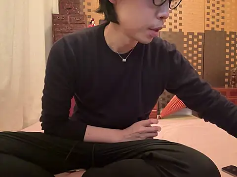 Snapshot of -mirai- chatting on March 2025 01:40:01 PM -mirai- online show from March 2025 01:40:01 PM