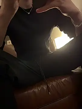 -mirai- online show from April 2026 03:10:02 PM