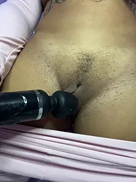 kamila french online show from December 2025 10:29:01 PM